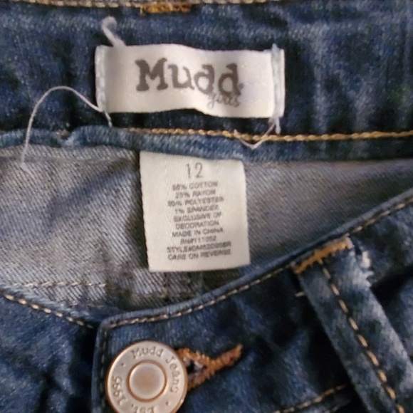 Jean shorts - Picture 3 of 3